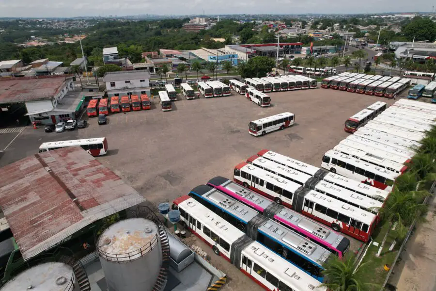 Garagem da empresa de ônibus Eucatur (Foto: Alberto César Araújo/Amazônia Real)